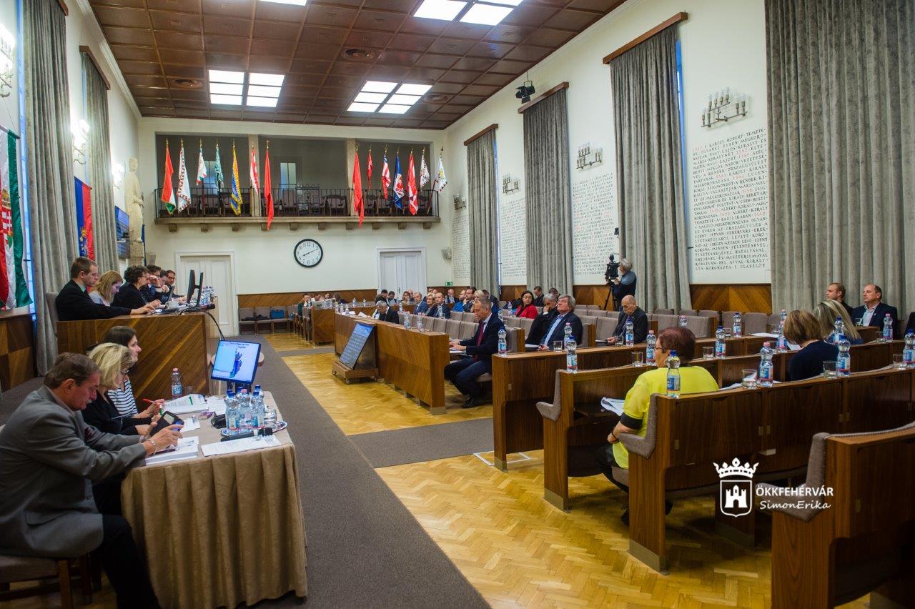 Közgyűlés - elindult a közbeszerzése a Szekfű Gyula utcai orvosi rendelő felújításának