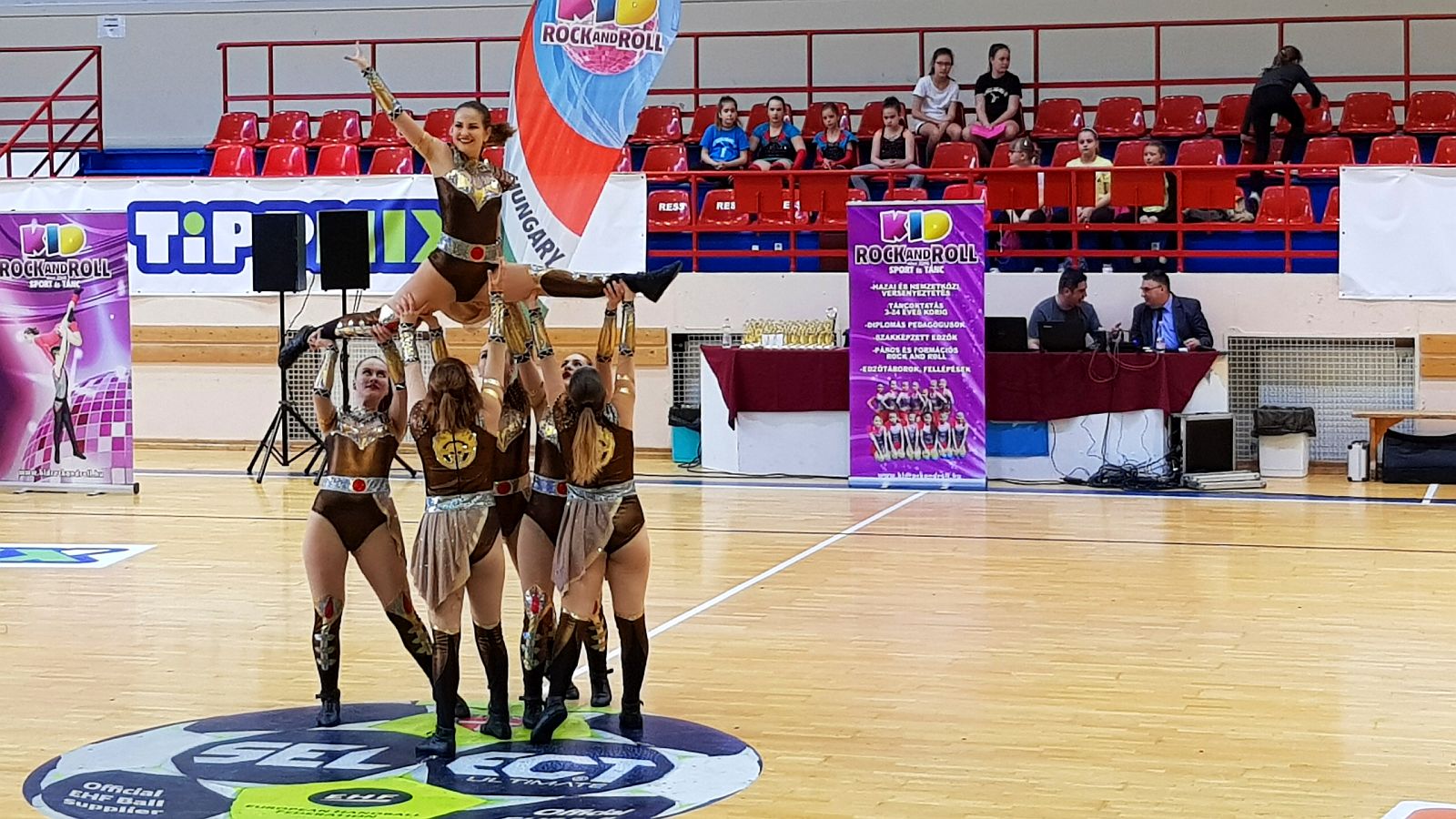 Négyszáz táncost vártak az országból a IX. Fejér-Kupa fesztiválra
