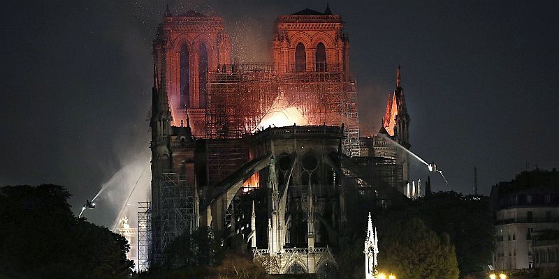 Székesfehérvár is csatlakozik a Notre-Dame újjáépítéséhez