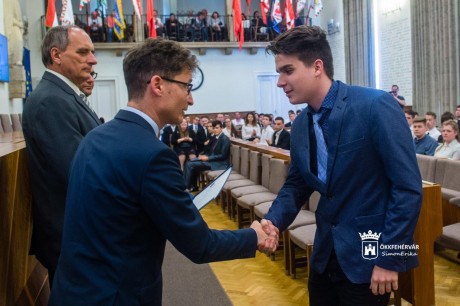 107 fehérvári diák és hallgató részesült Alba Regia Ösztöndíjban
