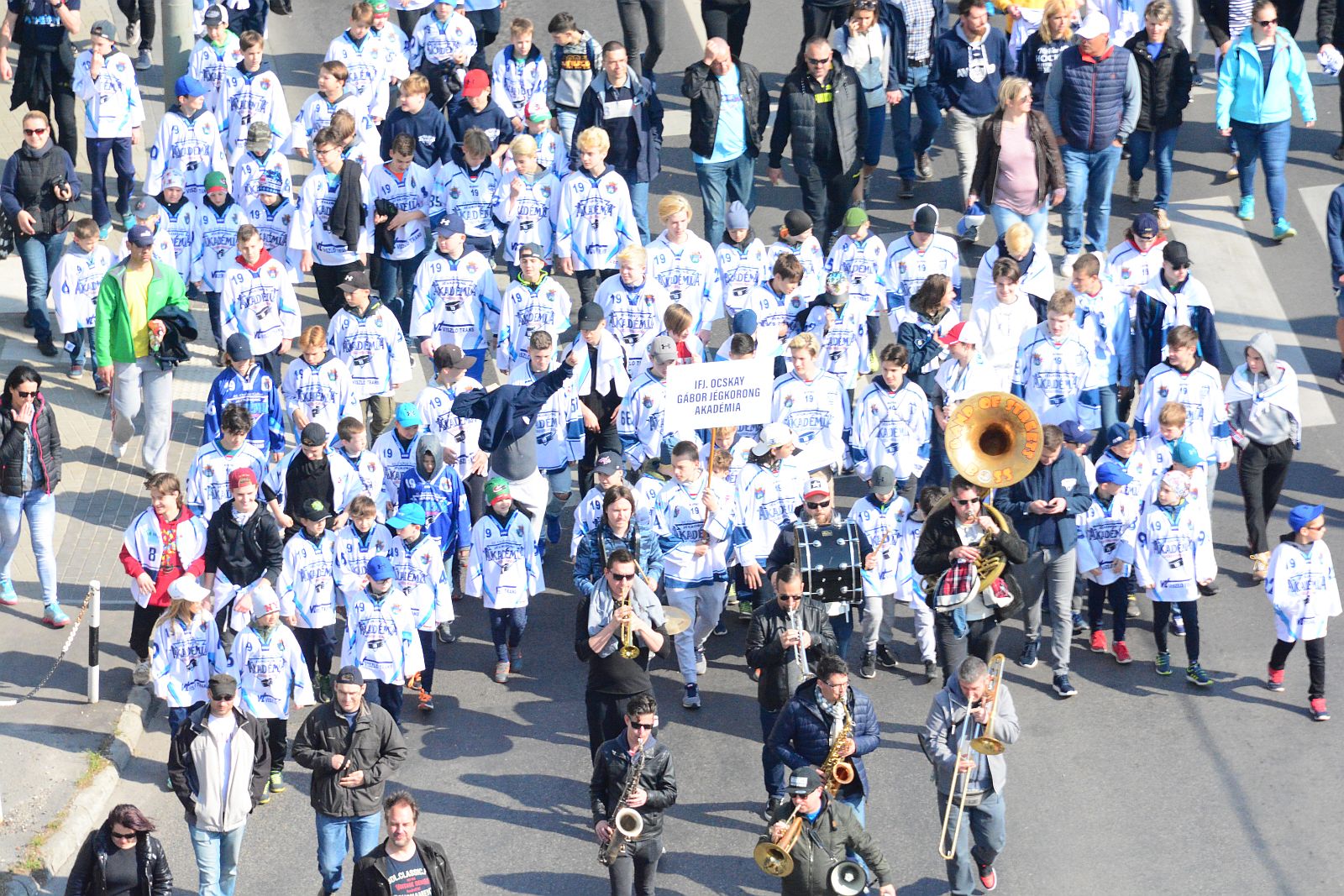 Sportmajális - több ezer sportos fehérvári ünnepelt együtt a Sóstón