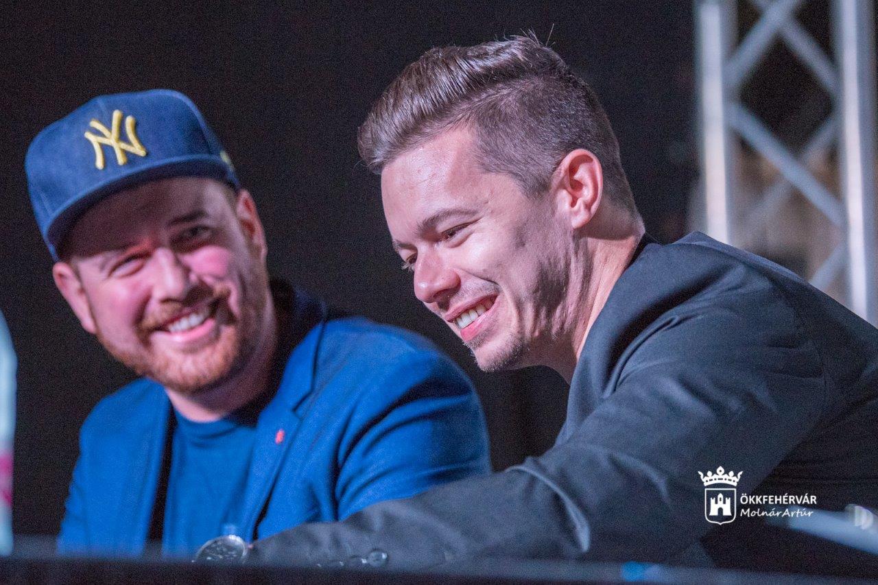 Fehérváron láthatta először a közönség a városban forgatott új Wellhello klipet