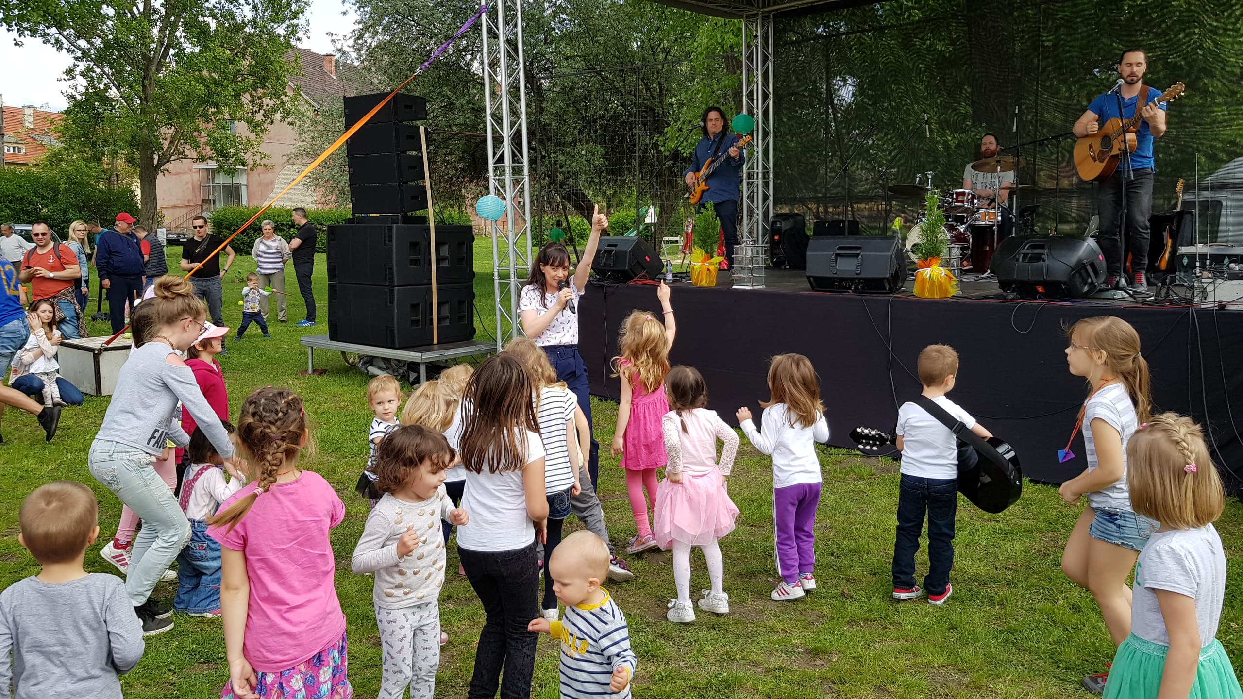 Mesés délután Maroshegyen gyermekkoncertekkel és játszóházzal