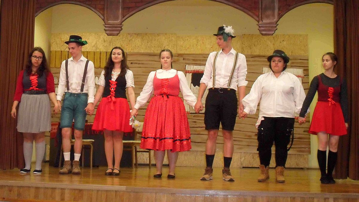 Nyolc városból érkezett világvándorok találkoznak Székesfehérváron