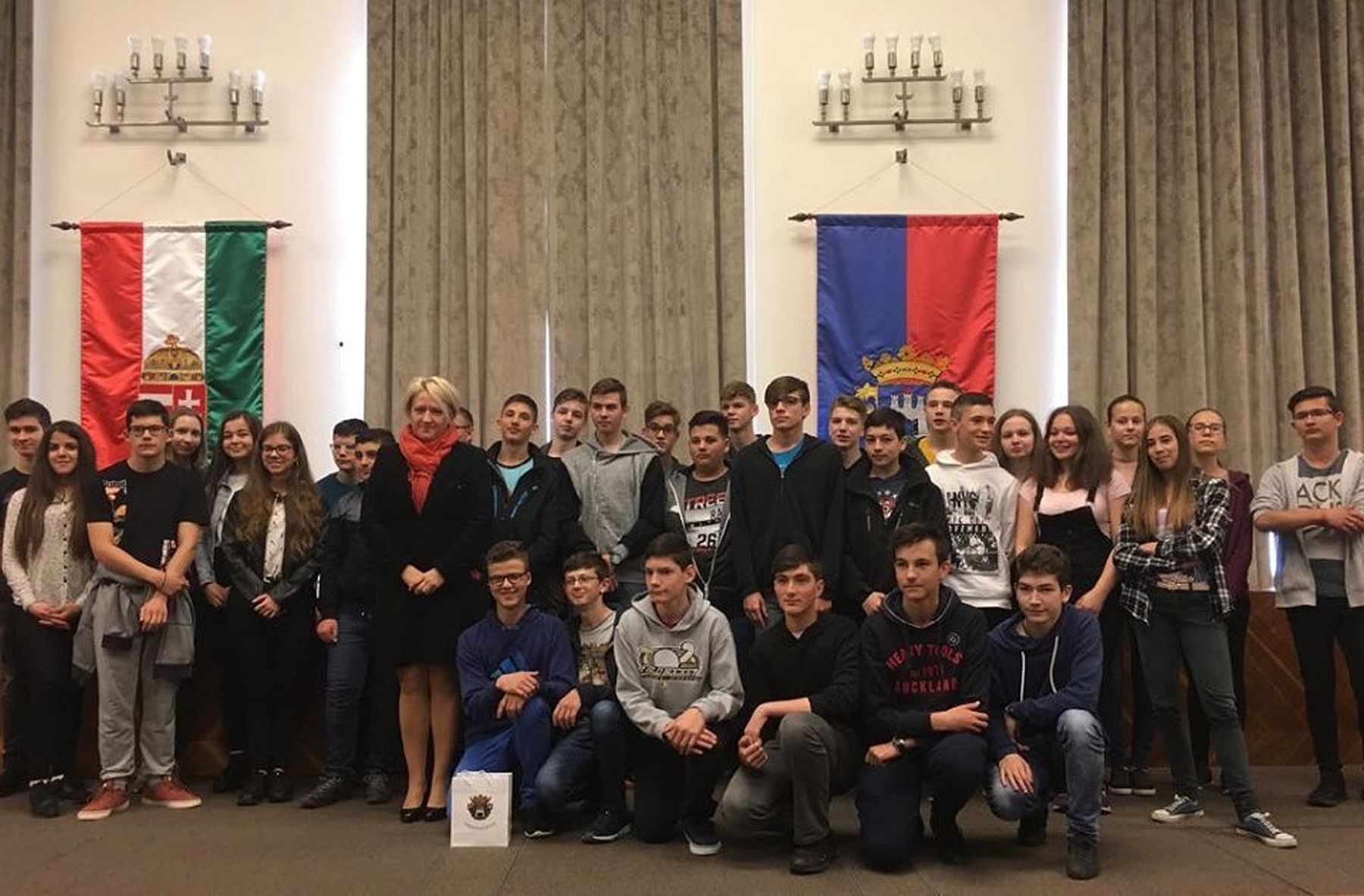 Húsz esztendős testvériskolai kapcsolat - gyulafehérvári diákok látogattak Fehérvárra