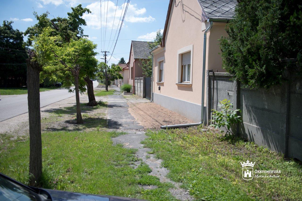 Kezdődik a járda felújítása a Kertalja és a Havranek utcában
