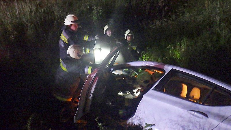 Bozótosba hajtott egy autó az Új Csóri úton