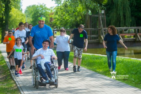 ÖsszetarTÓ futás rekord számú résztvevővel