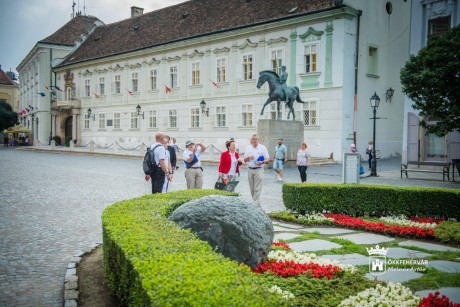 Communities in Bloom - Fehérvárt értékeli a virágosítási világverseny zsűrije