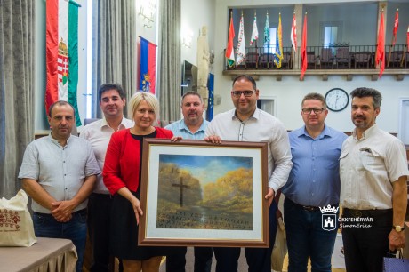 A vajdasági Bácskossuthfalváról érkezett delegáció Székesfehérvárra