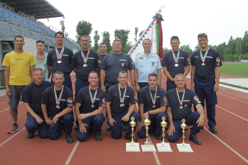 Ezüstérmet szereztek a székesfehérvári tűzoltók az országos sportversenyen
