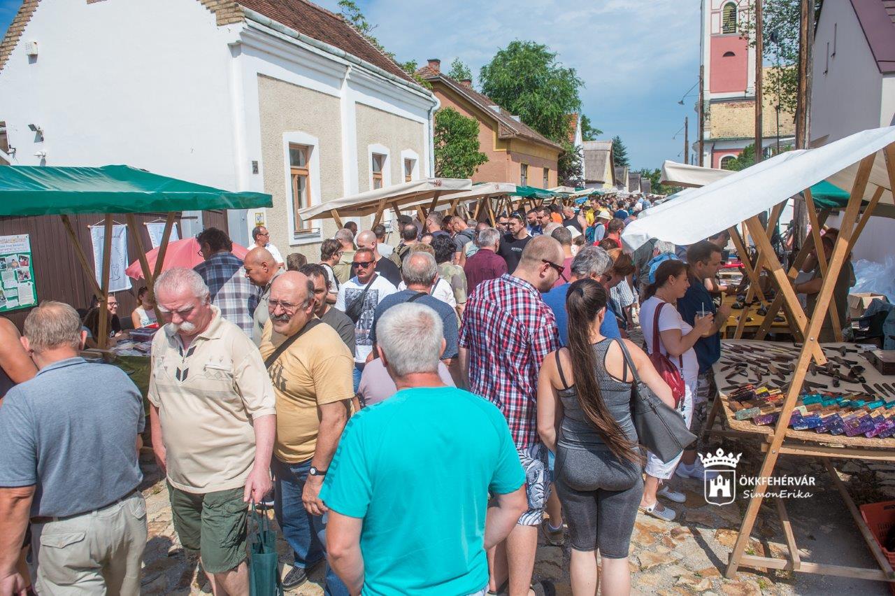 Csattogott a fém, izzott a láng a 16. Tűzzel-Vassal Fesztiválon