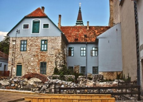 Pénteken este kezdődnek a Mindigmás városnéző séták