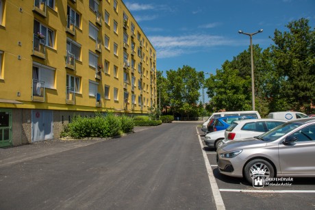 Elkészült a Királysor 41-51. szám alatt található parkoló felújítása