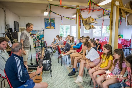 Dél-amerikai hangulatban vakációznak a fehérvári iskolások Velencén