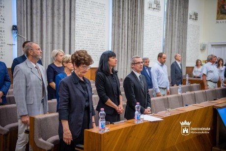 Rendkívüli közgyűlés - nem lesz munkásszálló a Bébic utcában