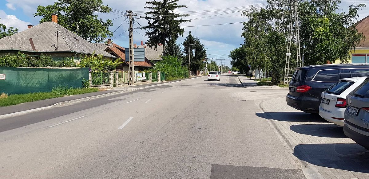 Félpályás lezárás lesz hétfőtől a Fiskális úton