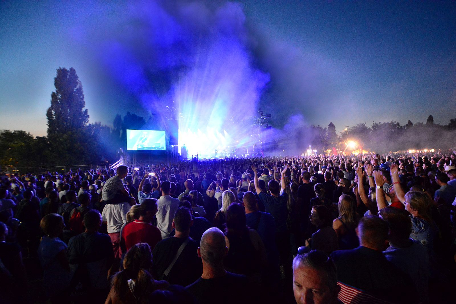 A város önkormányzata elítéli az erőszak valamennyi formáját