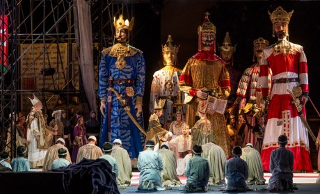 Összművészeti élmény a múzeumban és a Nemzeti Emlékhelyen