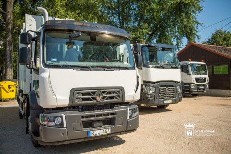 Összesen 36 új jármű, közte 26 új kukásautó a Depóniánál