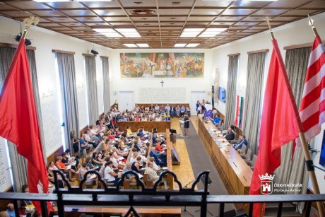 Közeleg az iskolakezdés - szakmai tanévnyitó konferencia a Városházán