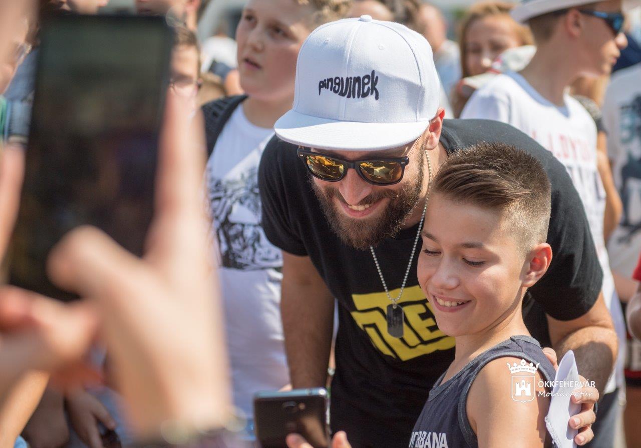 Youtube-sztárokkal búcsúzott a nyártól Székesfehérvár