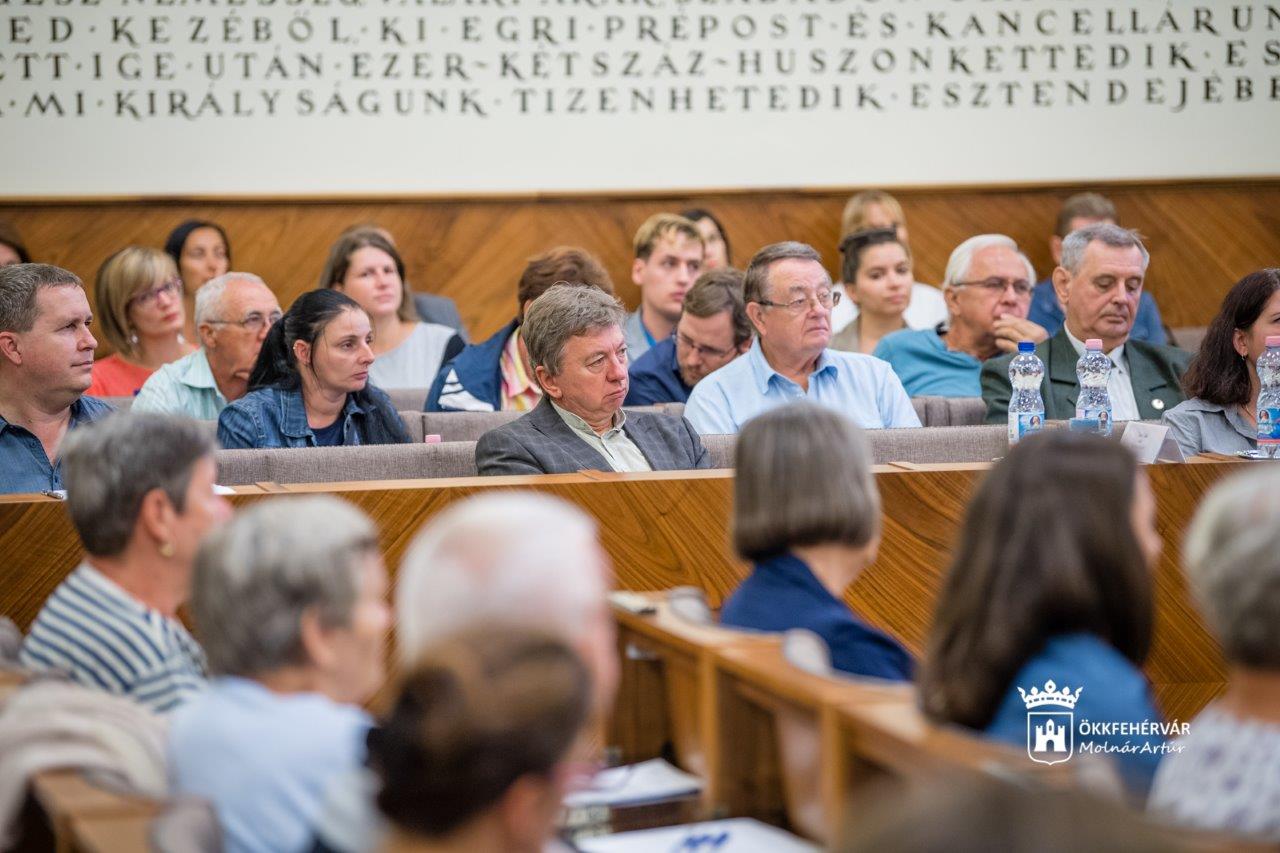 Új pályázati lehetőségekről tájékoztatták a fehérvári és Fejér megyei civil szervezeteket