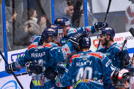 Cápavadászat lesz vasárnap este az Ifj. Ocskay Gábor Jégcsarnokban