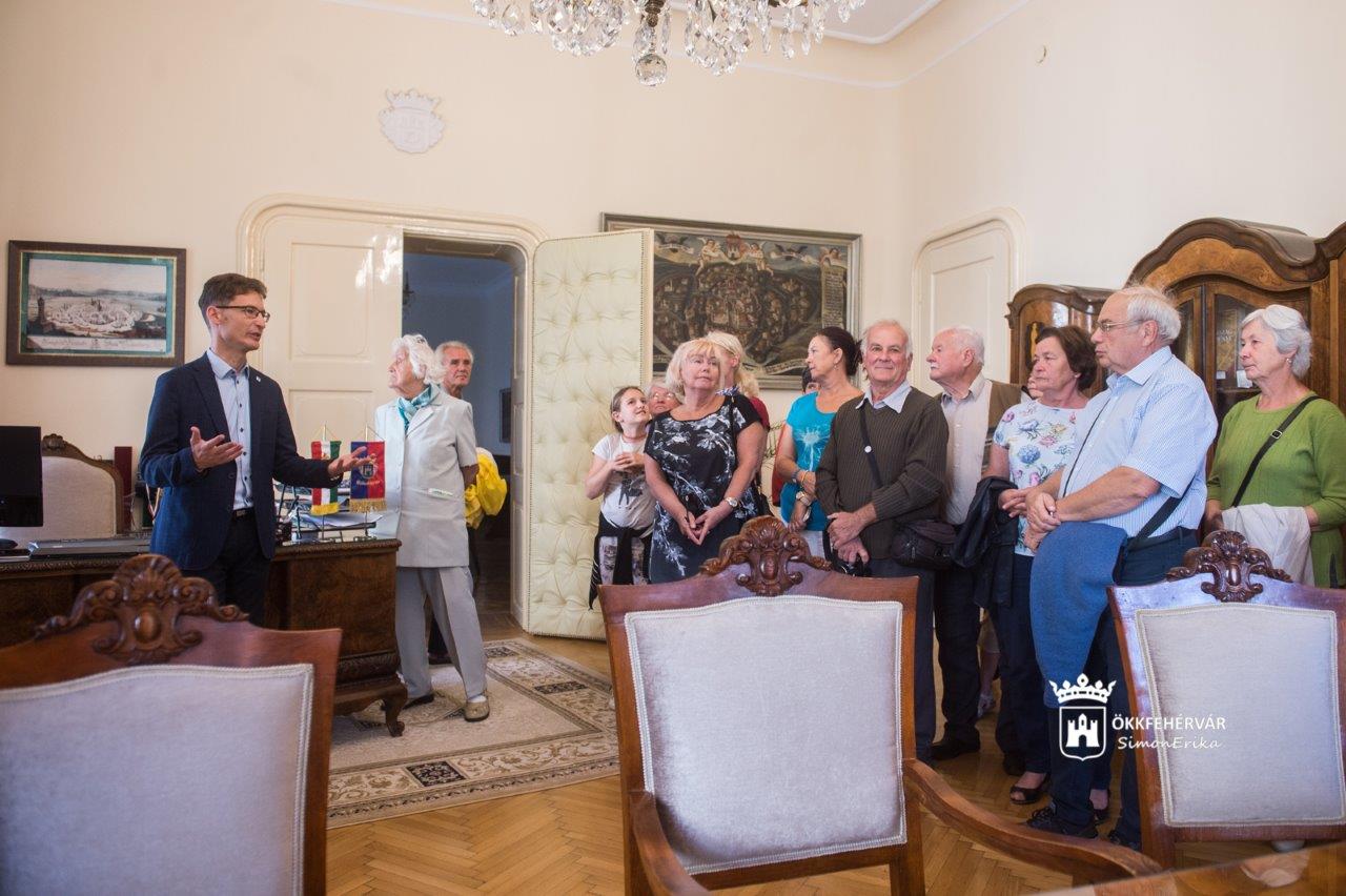 Fehérvár polgármestere vezette a városházi látogatást a Kulturális Örögség Napjain