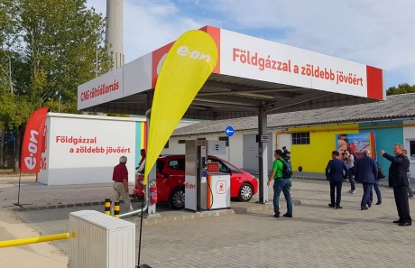 Mindenki számára nyitott az E.ON CNG kútja a Gáz utcában