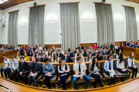 November 11-ig lehet pályázni a Tóth István-Tóth Terézia Ösztöndíjra