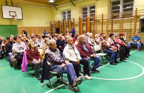 Hulladékkezelés, parkolás és közlekedés - lakossági fórum a Rákóczi iskolában