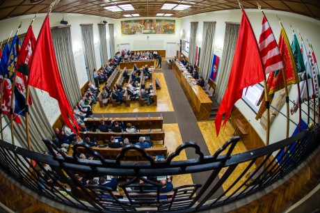 Közmeghallgatás lesz jövő pénteken a Városházán az önkormányzat működéséről