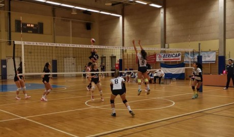 Nagyarányú győzelemmel zárták az évet a MÁV Előre női röplabdázói