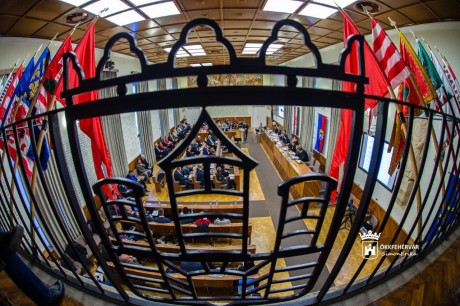 Lakossági fórumra várják a Városházára január 20-án a Belváros lakóit