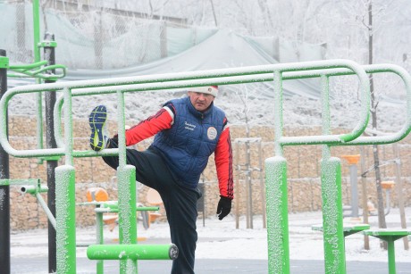 Nyári frissesség Székesfehérváron egy zúzmarás téli reggelen