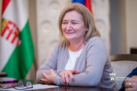 Fogadóórát tart kedden Brájer Éva a Gárdonyi Géza Művelődési Házban