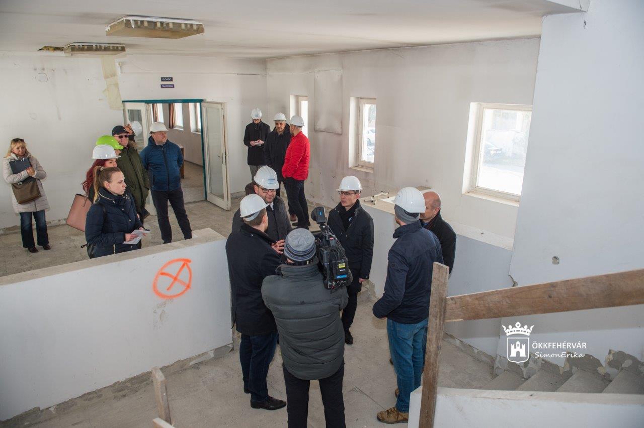 Alba Bástya Központ - jövő áprilisra készül el a korszerű, összevont intézmény