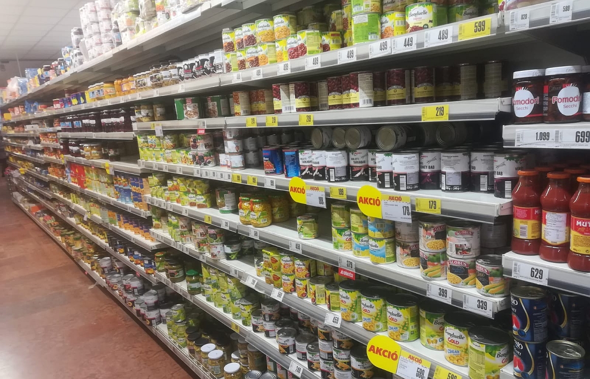 A megszokottnál nagyobb forgalom van, készlethiány nincs