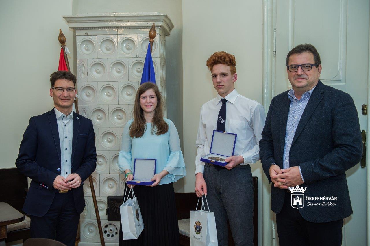 Két Telekis diák kapta az idei Gál Tanár Úr Ösztöndíjat