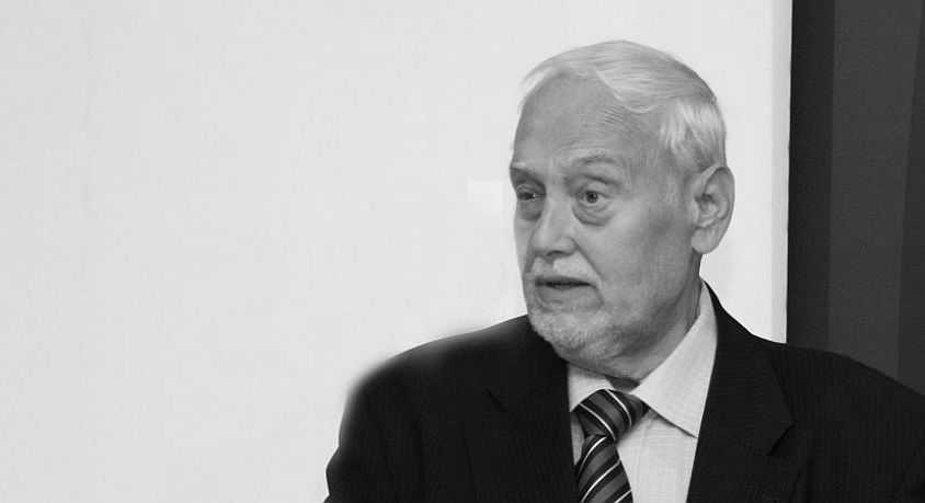 Elhunyt Dr. Mikó Péter, a Fejér Megyei Közgyűlés korábbi alelnöke, Fejér Megye Díszpolgára