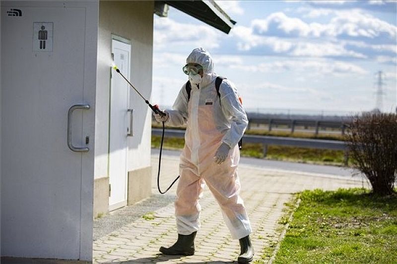 Rendkívüli intézkedéseket vezetett be a Magyar Közút is