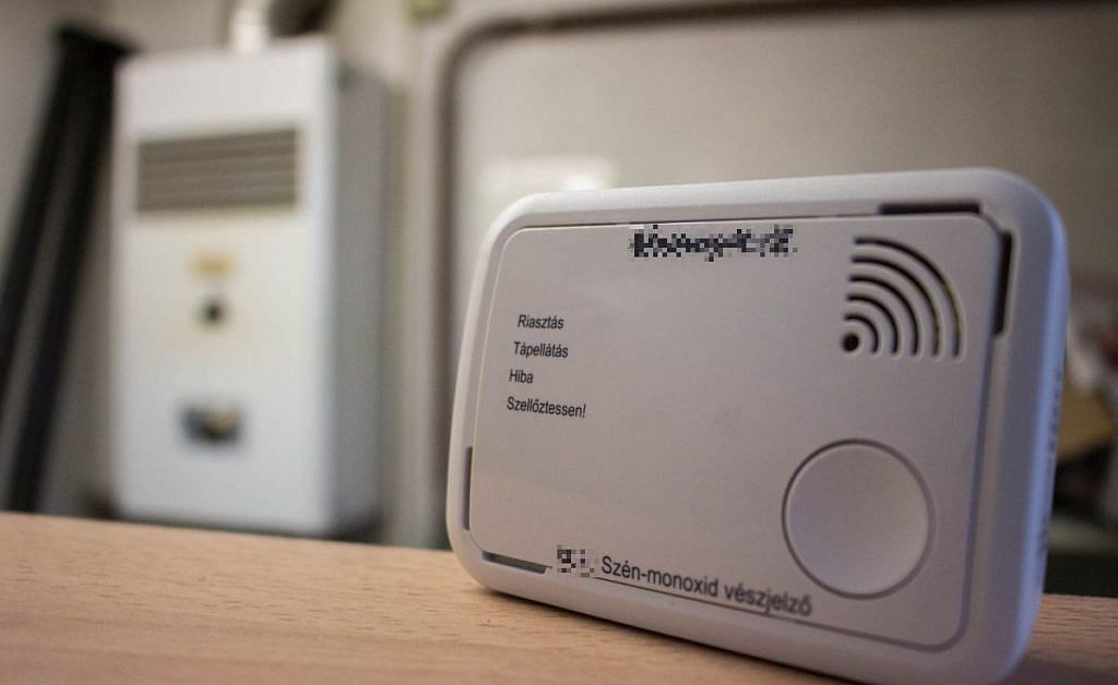 Az éjszaka közepén riasztott a szén-monoxid-érzékelő egy Munkácsy utcai lakásban