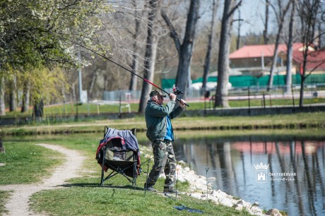 Továbbra is lehet horgászni a Palotavárosi-tavaknál és a Csónakázó-tónál