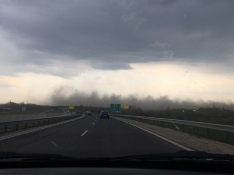 Porviharral érkezett a zivatar Székesfehérvárra