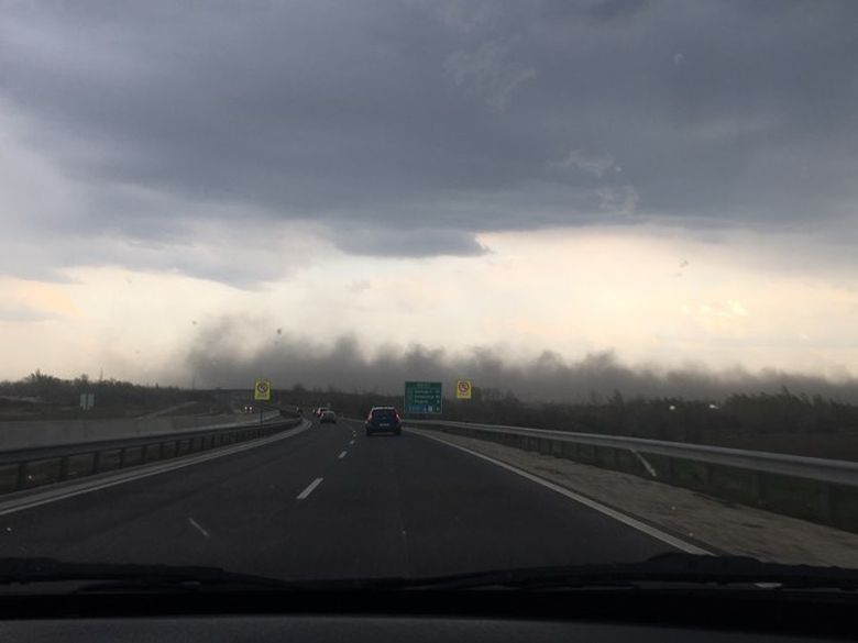 Porviharral érkezett a zivatar Székesfehérvárra