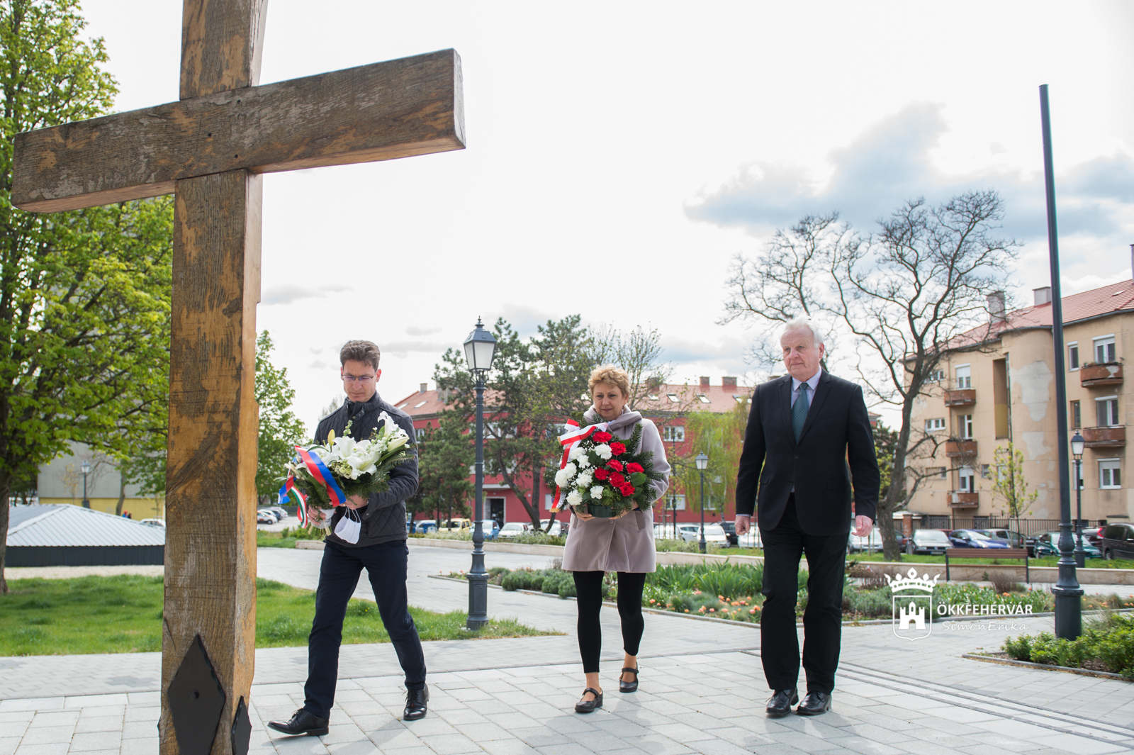 Néma főhajtás a 80 éve történt a katyńi vérengzés áldozatai előtt