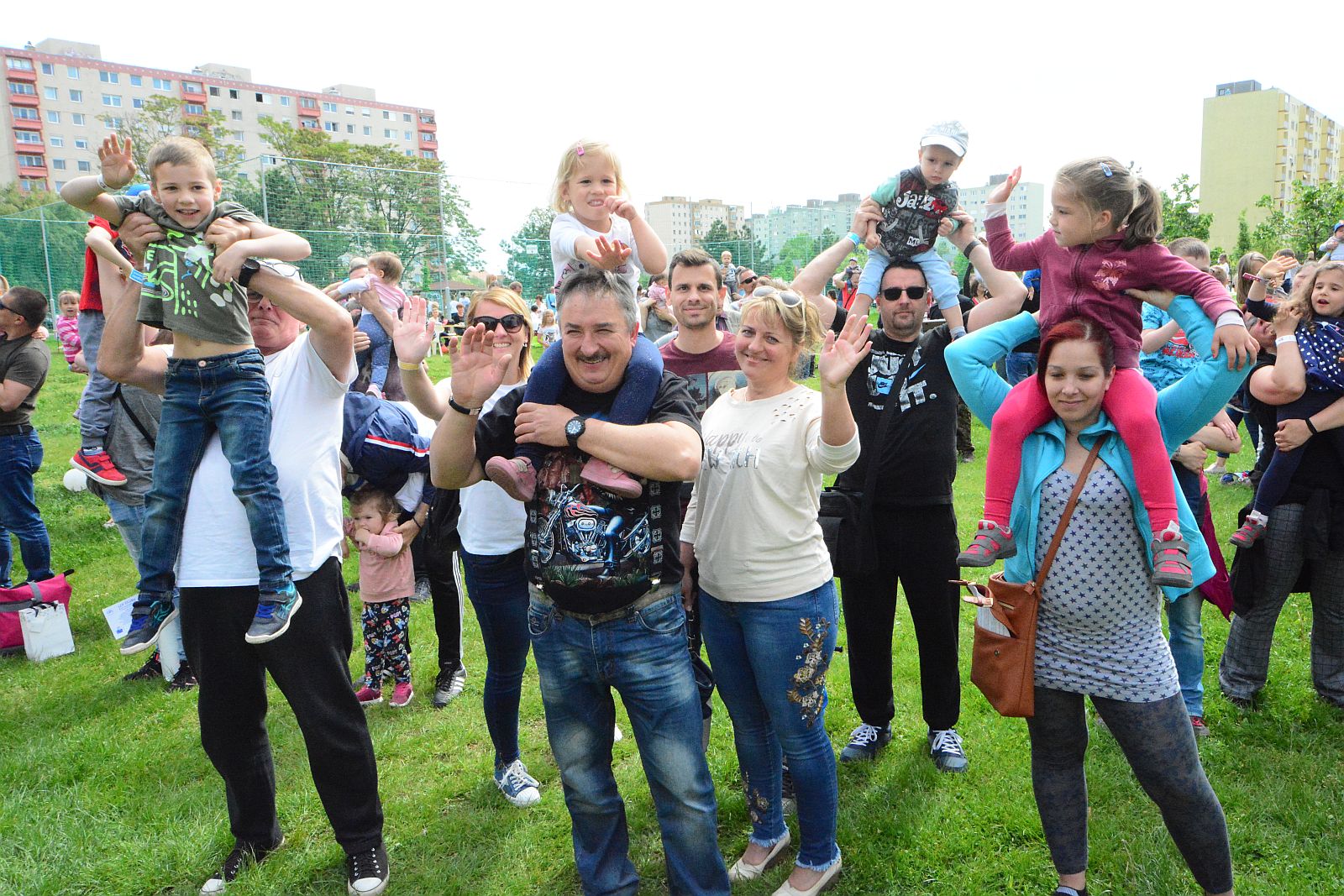 Gyereket a magasba! – idén online emelünk Fehérváron is