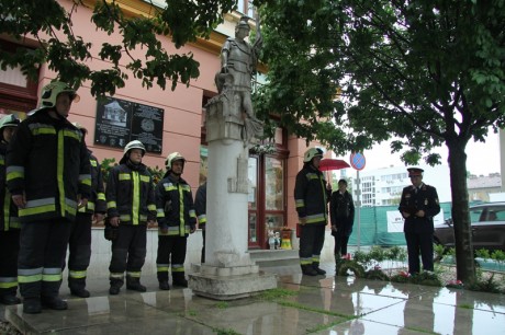 Szent Flóriánra, a tűzoltók védőszentjére emlékezünk május 4-én