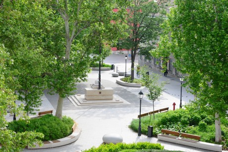 Amikor a tervezők álma beteljesül - nézze meg milyen csodálatosan zöld az Országzászló tér